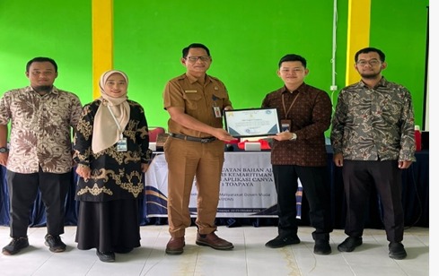 Dosen Muda Pendidikan Kimia adakan Pelatihan Bahan Ajar Berbasis Kemaritiman di SMAN 1 Toapaya