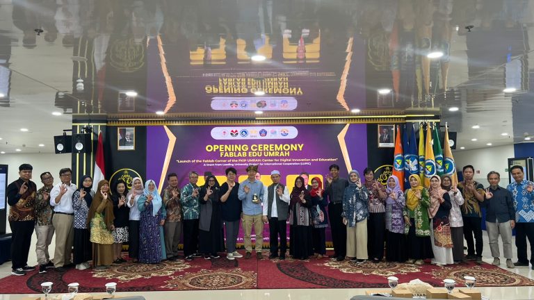 UMRAH sebagai Tuan Rumah Opening Ceremony FabLab Edu Hibah dari LUPIC Program